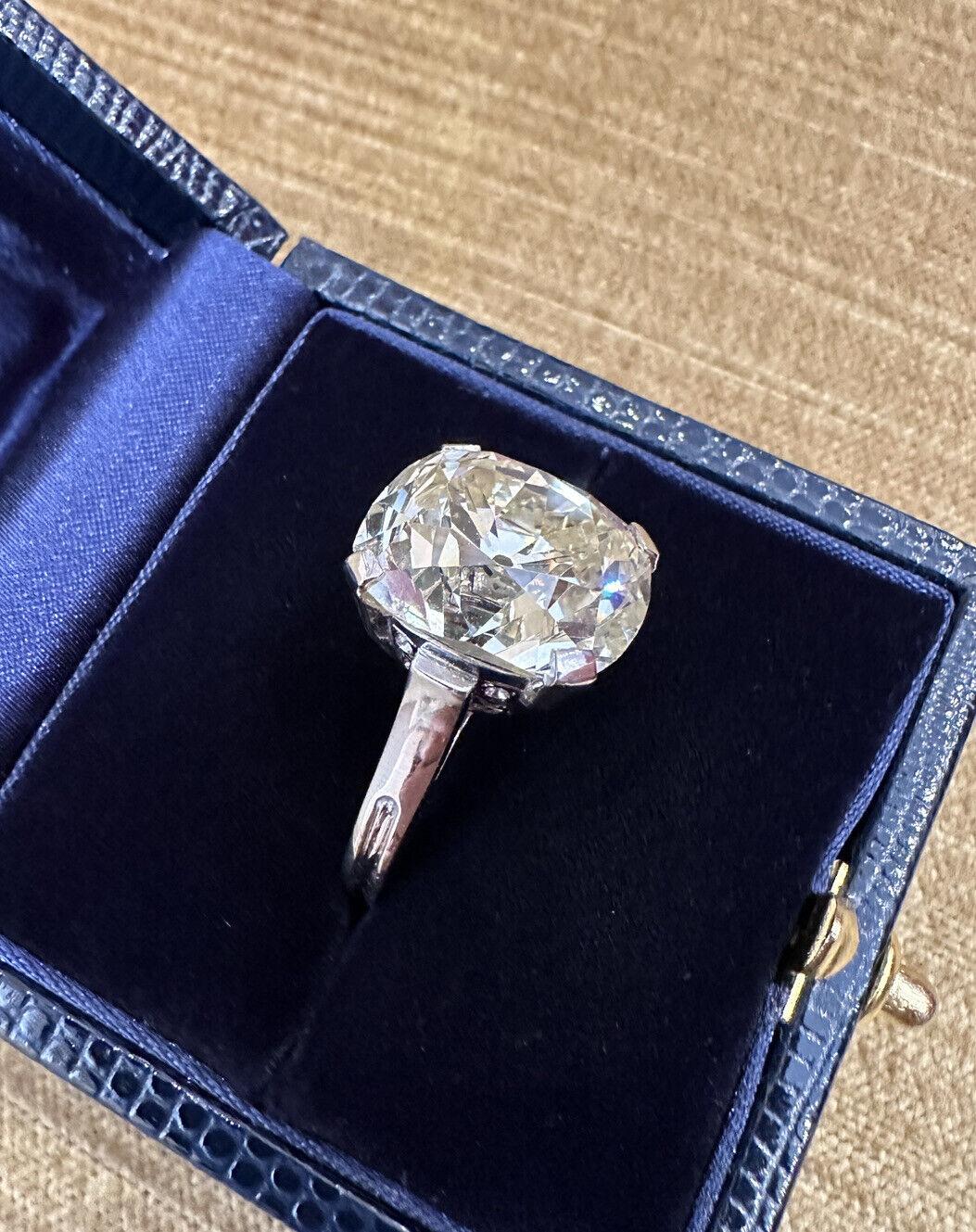 GIA 17.91 Carat Old Cushion Cut Diamond Solitaire Ring in Platinum In Excellent Condition For Sale In La Jolla, CA
