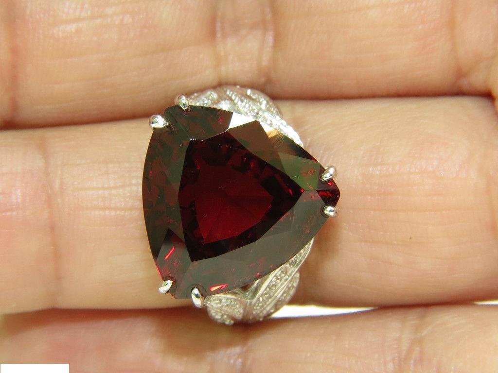 GIA 17.94 Carat Natural Spessartite Diamond Ring or Best VVS For Sale 3