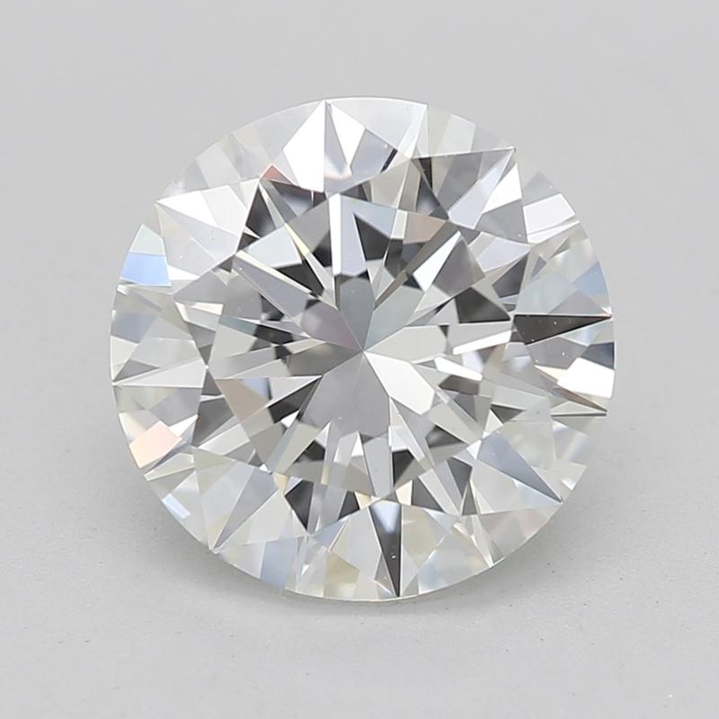 Eleva la tua collezione con questo squisito anello di diamanti con una pietra centrale di straordinaria brillantezza. Al centro del design c'è un diamante rotondo mozzafiato del peso di 1,7, classificato G e VS2, che assicura uno scintillio