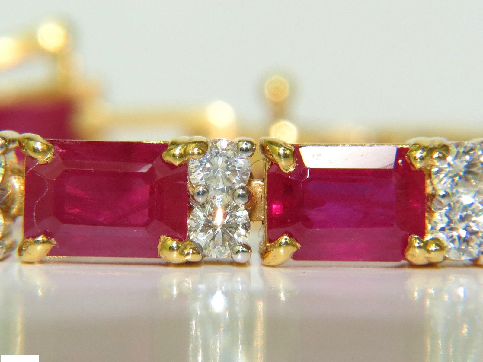 GIA 18 Karat 23.46 Carat Natural Ruby Diamond Bracelet Blood Vivid Super Gem In New Condition For Sale In New York, NY