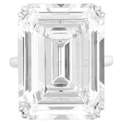 Anillo solitario de platino con un diamante de 18,07 quilates, G VS1, talla esmeralda, certificado por el GIA