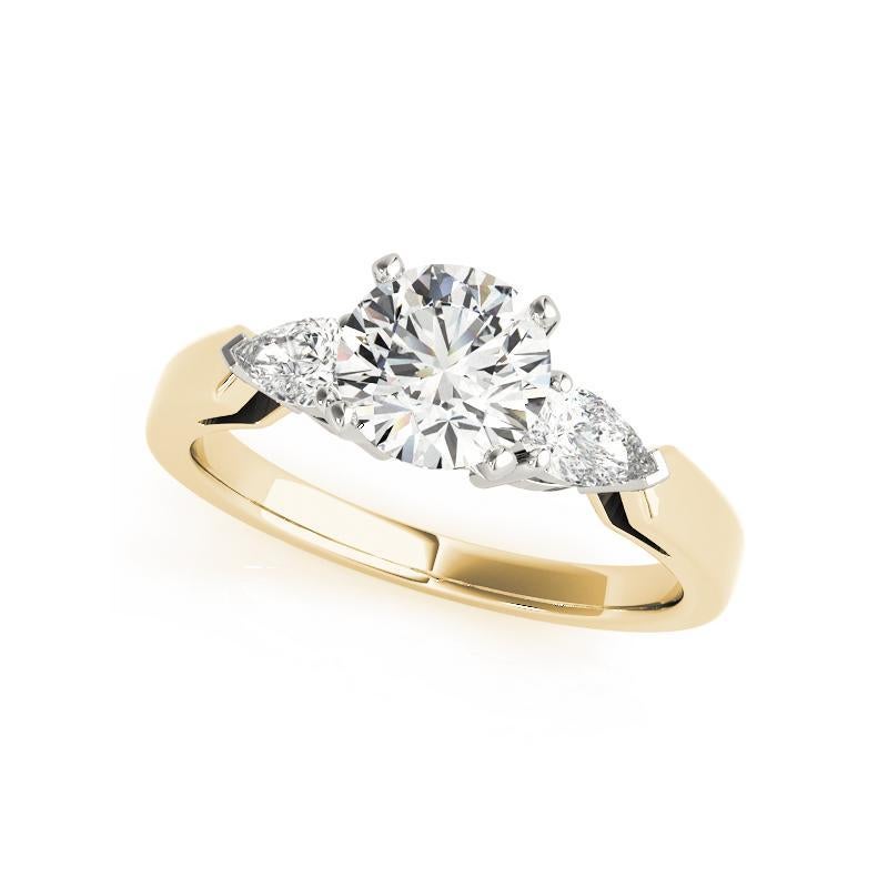 Taille ronde GIA 1.81 Carat Round Three-Stone East-West Pear 18K Yellow Gold Diamond Ring en vente