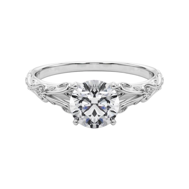 GIA 1,81ct Round Vintage 3-Stone Heart & Vine  Anello con diamante in vendita