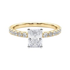 GIA 1,8ct Solitario radiante con mezza eternità in oro giallo 18 carati