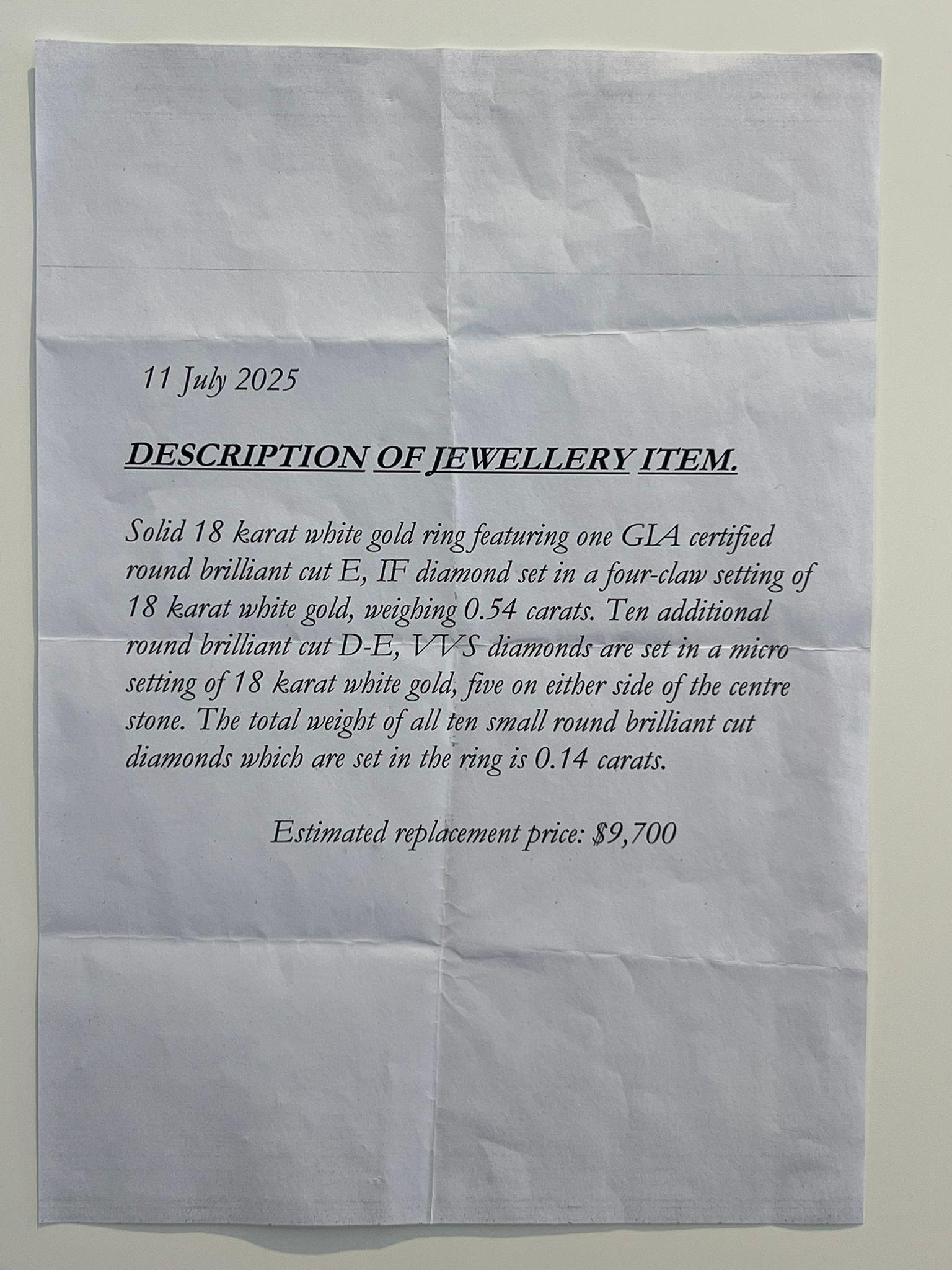 GIA Bague de fiançailles en or blanc 18ct avec diamant 0.68ct en vente 4