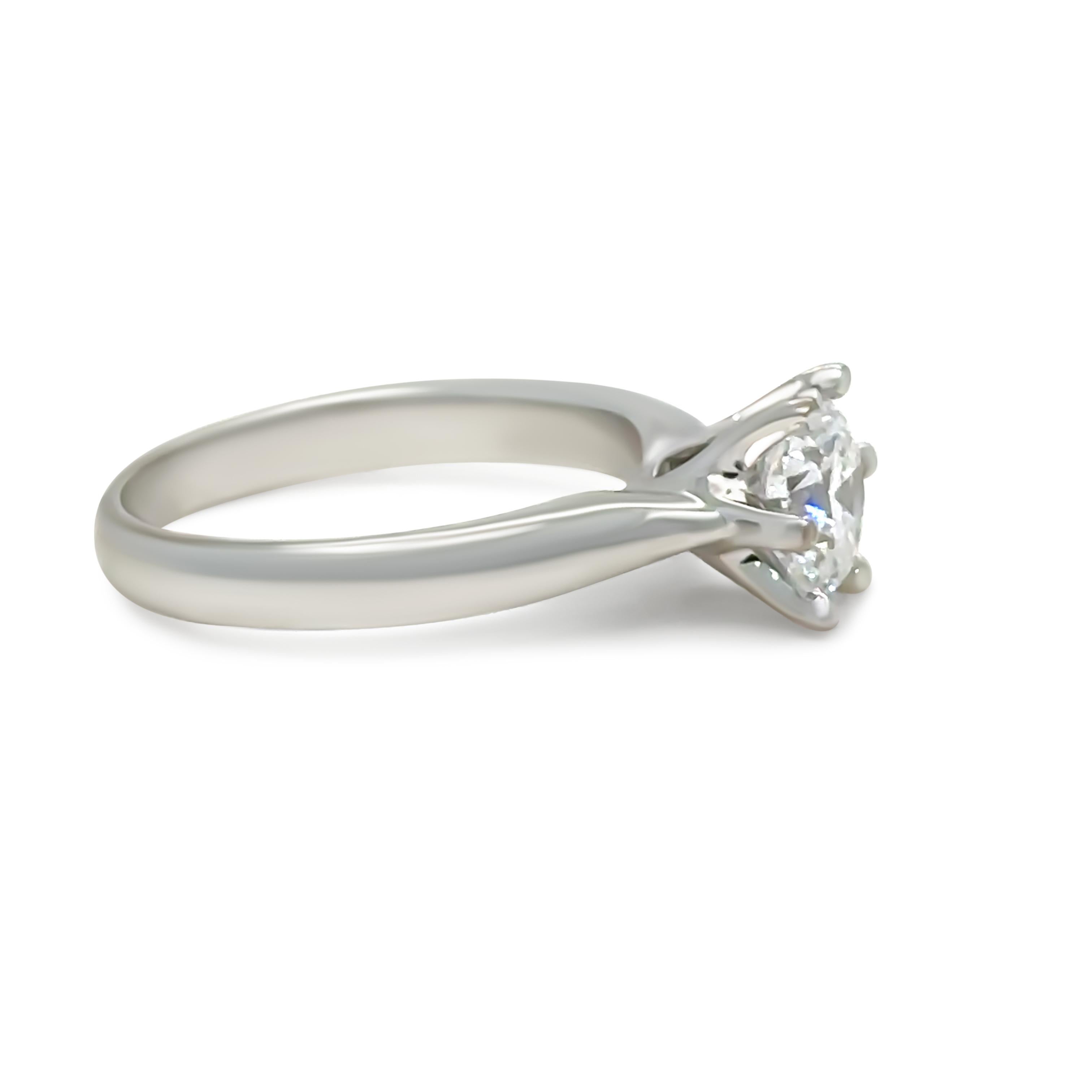 A GIA 18ct White Gold Diamond Engagement Ring, made of 18ct White Gold. Featuring a Single Round Brilliant Cut Diamond in a six claw set on a 2.5mm band. D colour, SI2 clarity with a total carat weight of 0.80ct. 

Metal: 18ct White Gold
Carat: