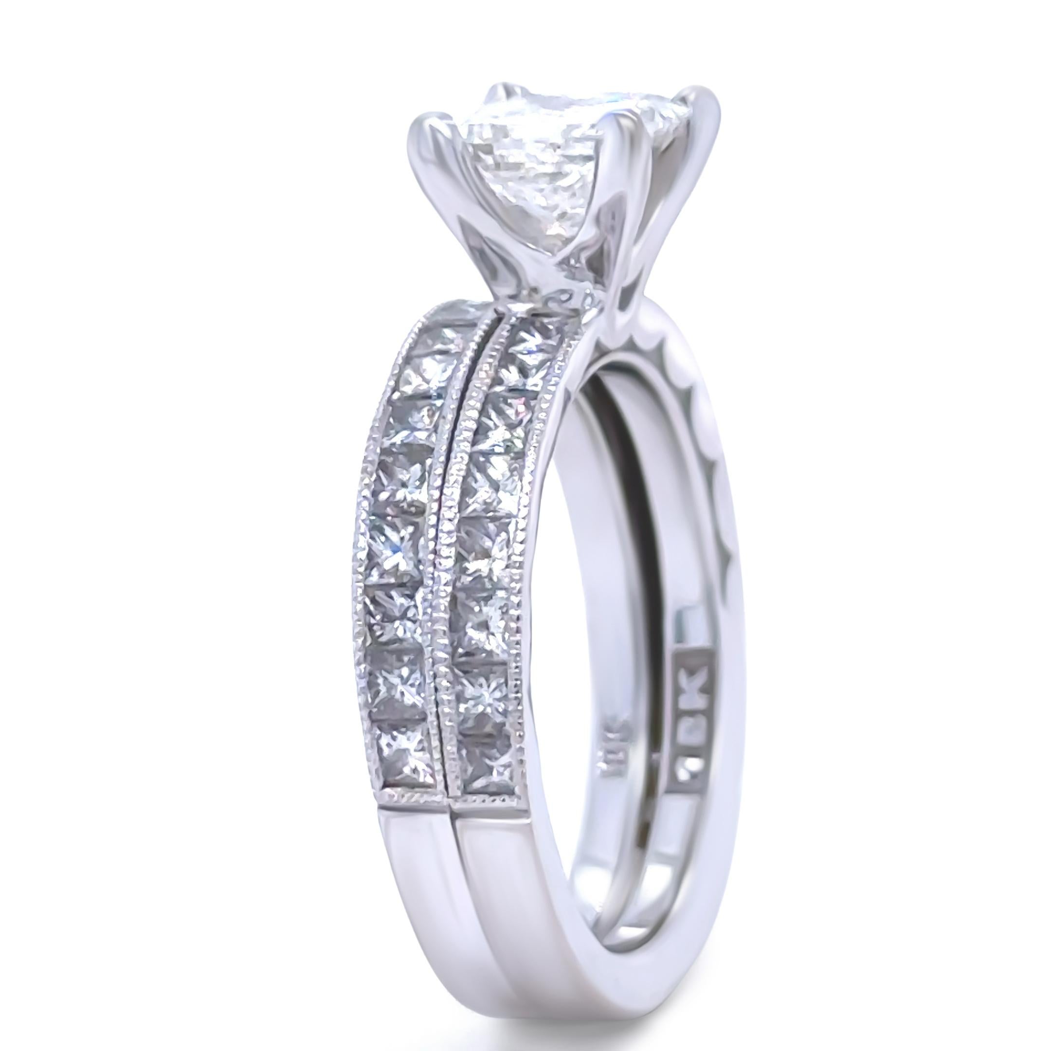 GIA Bague de fiançailles en or blanc 18ct diamant taille princesse 1.72ct 6.55g en vente 3