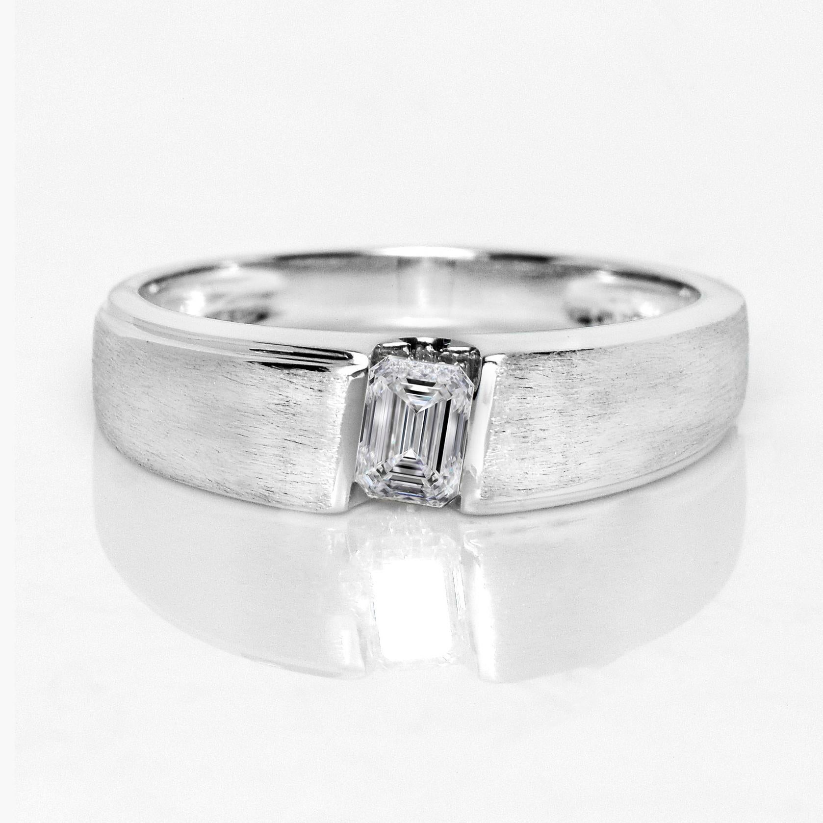 *IGI 18K 1.01 Ct H IF Natural Diamond Antique Engagement Ring*

An IGI-certified H IF cushion cut diamond weighing 1.01 ct set on an 18K white gold bezel design band.

Main Stone
Variety: Natural Diamond
Shape: Cushion Brilliant Cut
Weight: 1.01