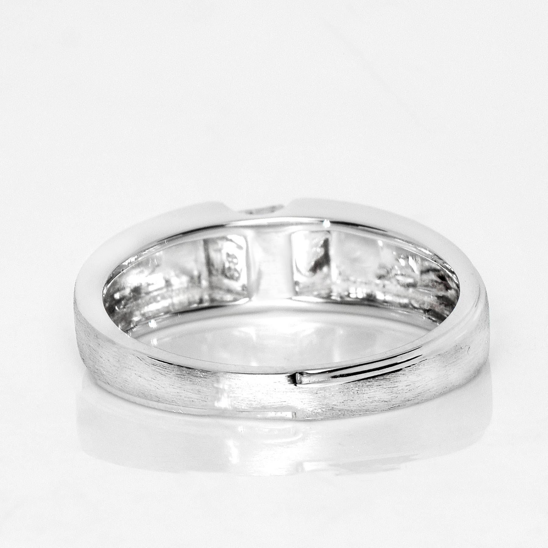 GIA 18K 0.81 Ct I IF Natural Diamond Antique Wedding/Engagement Ring For Sale 1