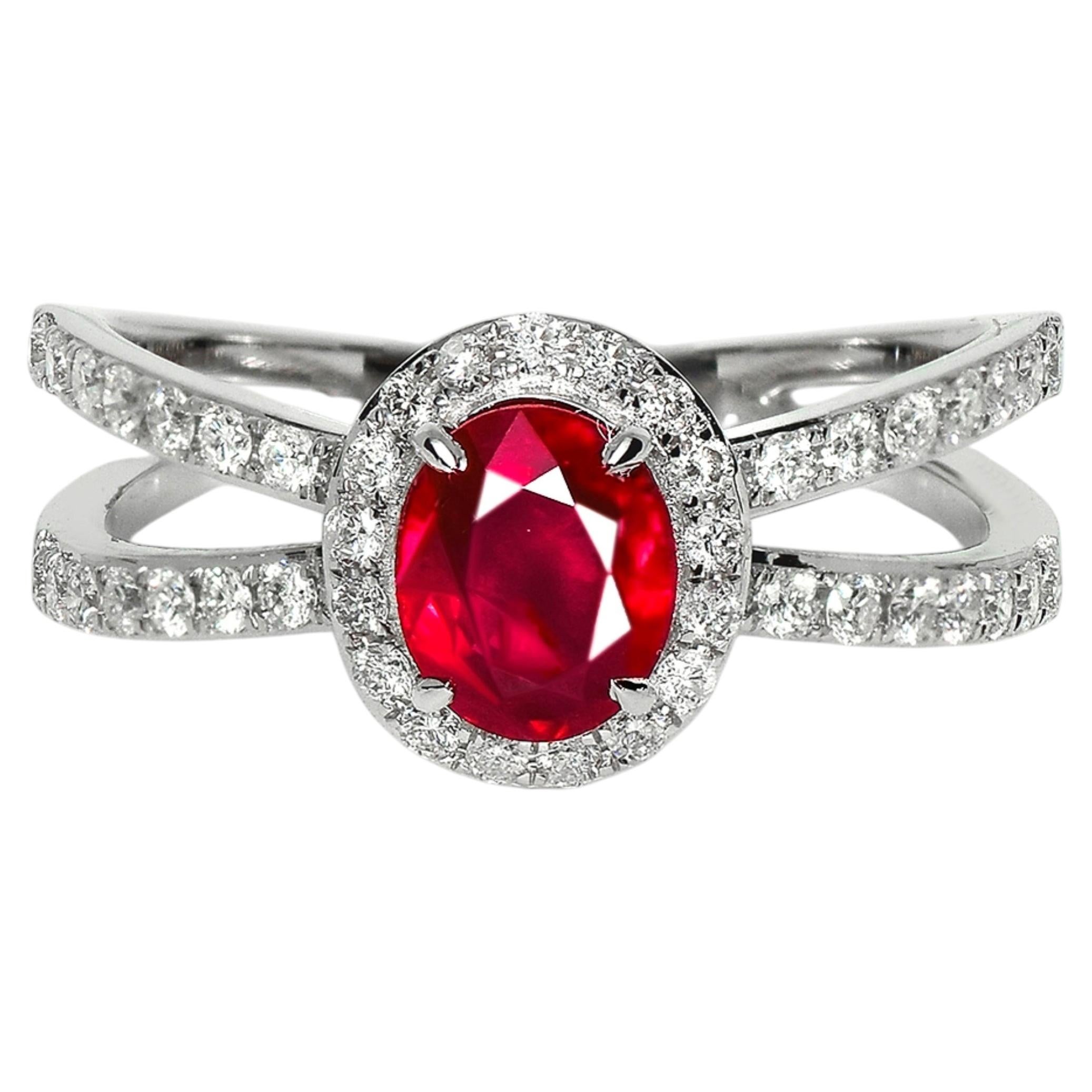 GIA 18K 1.00 Ct Burma Pigeon Blood Red Ruby Engagement Ring For Sale at ...