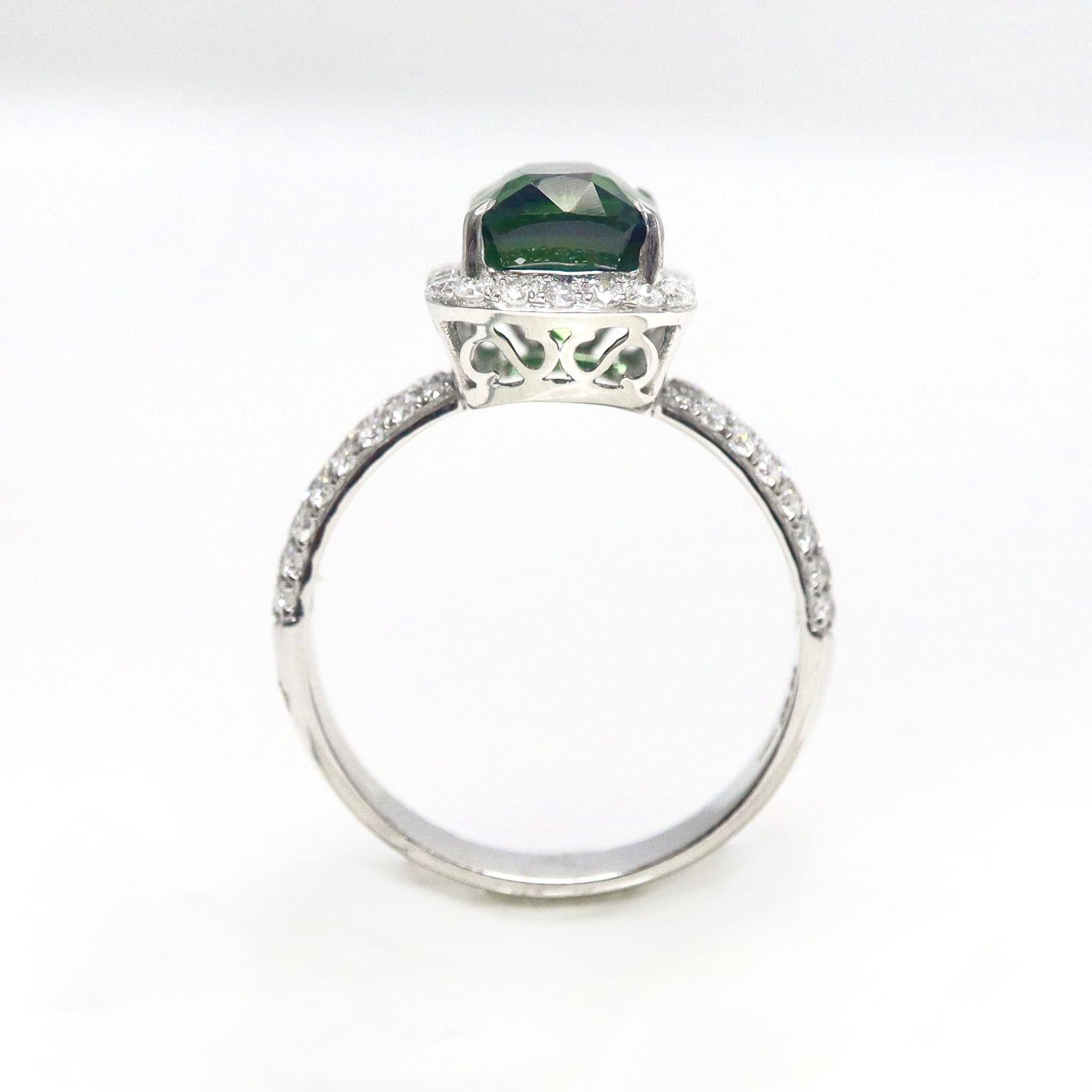 De las mujeres GIA 18K 3,01 ct  Turmalina natural azulada Gree Diamantes Anillo de compromiso antiguo en venta