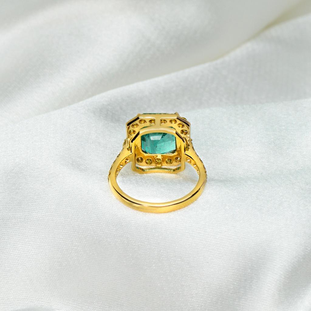GIA 3.45 Ct 18K White Gold Natural No Oiled Emerald Engagement Ring For Sale 5