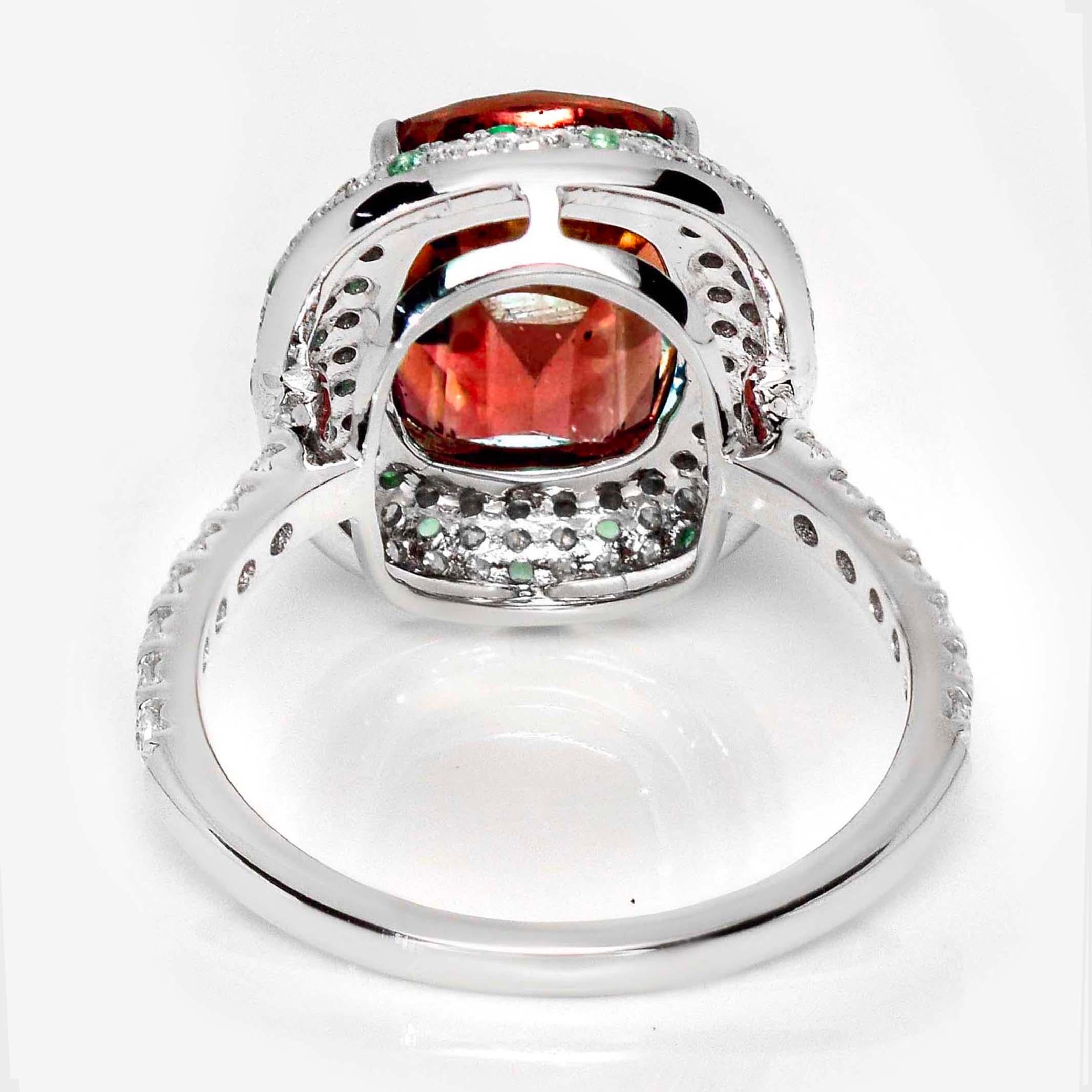 GIA 18K 4,69 ct  Anello di fidanzamento antico con diamanti di tormalina rosa Nature Vivid Diamonds in vendita 1