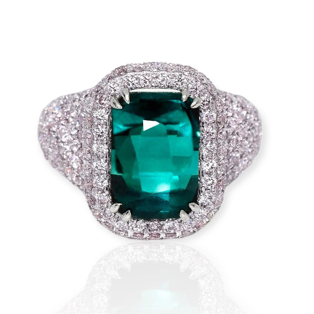 *GIA 18K 6,26 Karat Indicolith Turmalin und 2,88 Karat rosa Diamanten Verlobungsring

Der GIA-zertifizierte, natürliche Indicolith-Turmalin mit einem Gewicht von 6,26 Karat ist auf einem luxuriösen Armband aus 18 Karat Weißgold gefasst, das mit