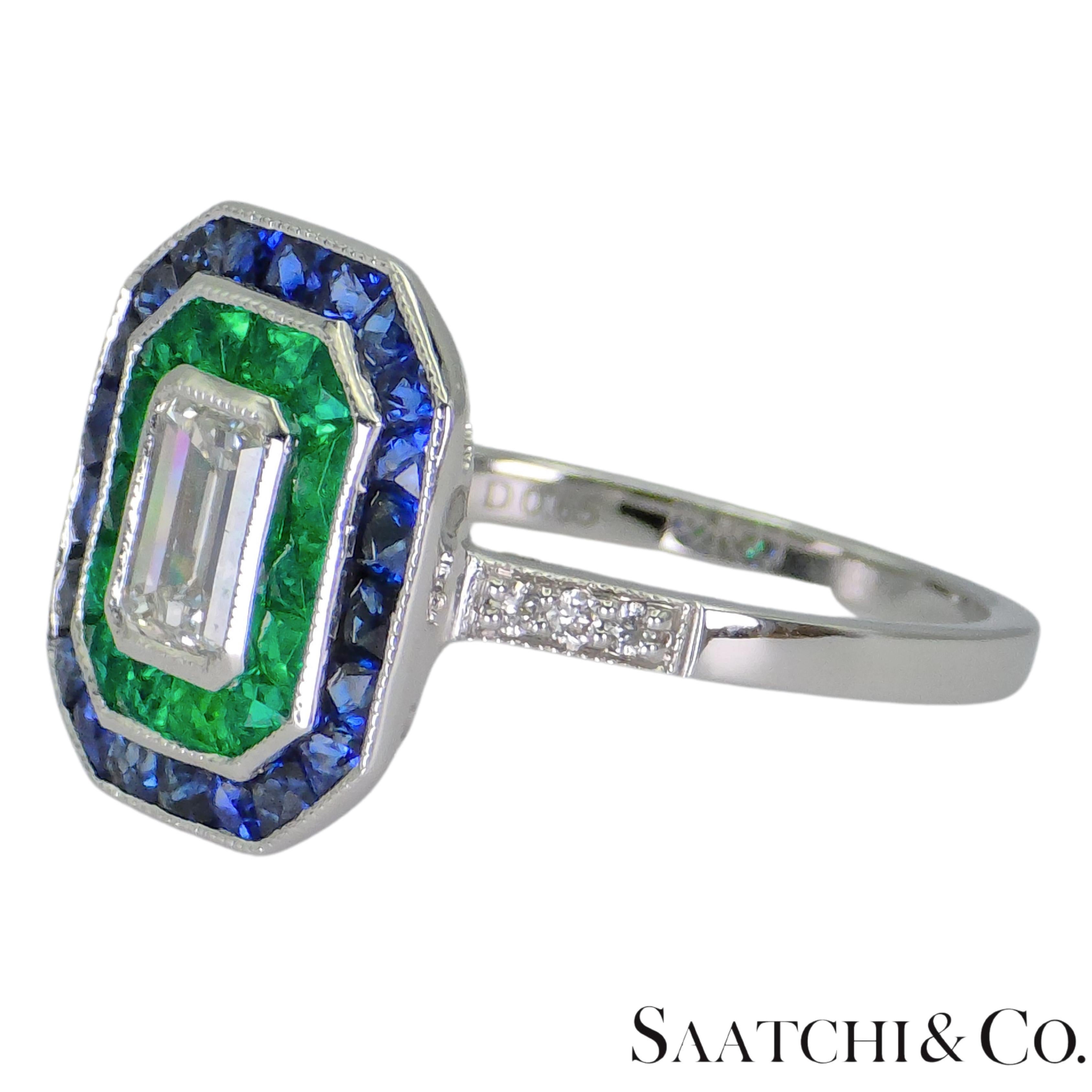Taglio smeraldo GIA - Anello con zaffiro e diamante tondo naturale VVS a forma di smeraldo 18K 750 in vendita