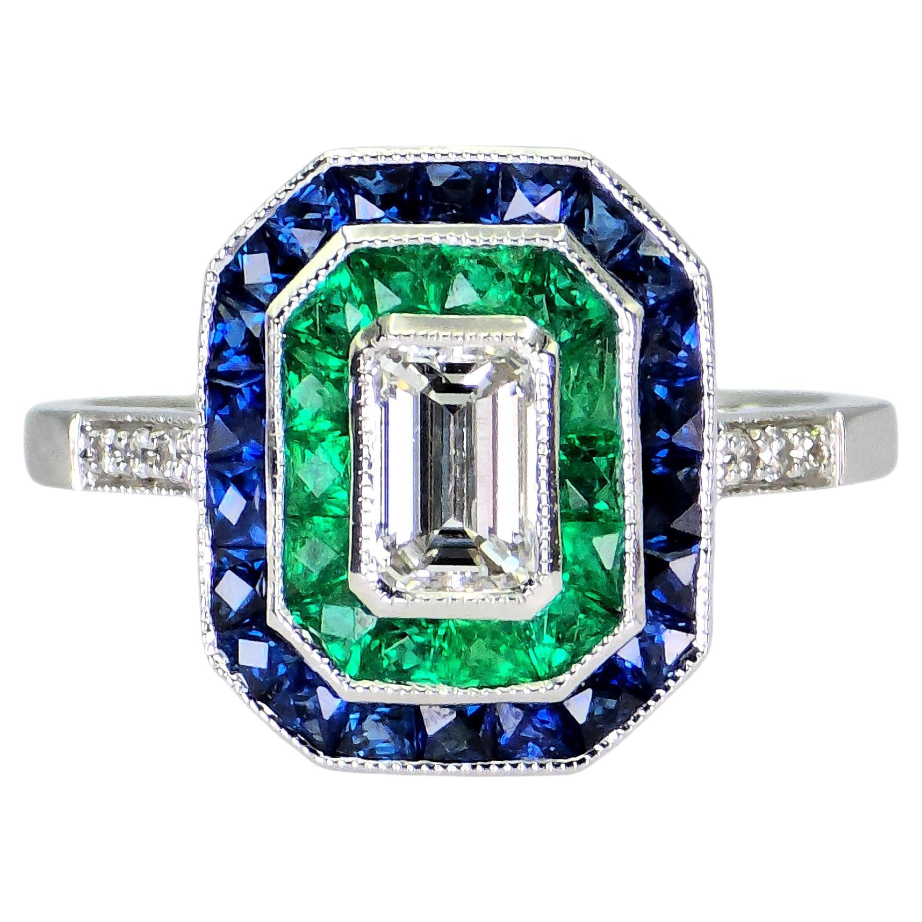GIA - Anello con zaffiro e diamante tondo naturale VVS a forma di smeraldo 18K 750 in vendita