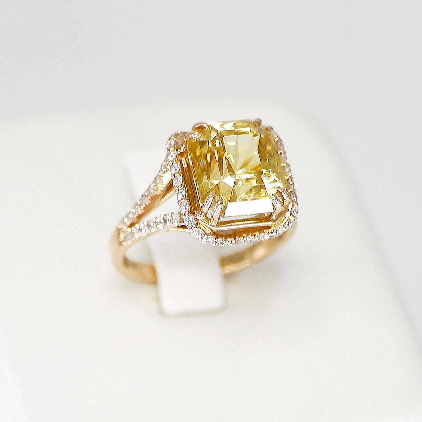 Taille octogone *Sale*GIA 18k 7.67 Ct Vivid Yellow Zircon Antique Art Deco Style Engagement Ring en vente