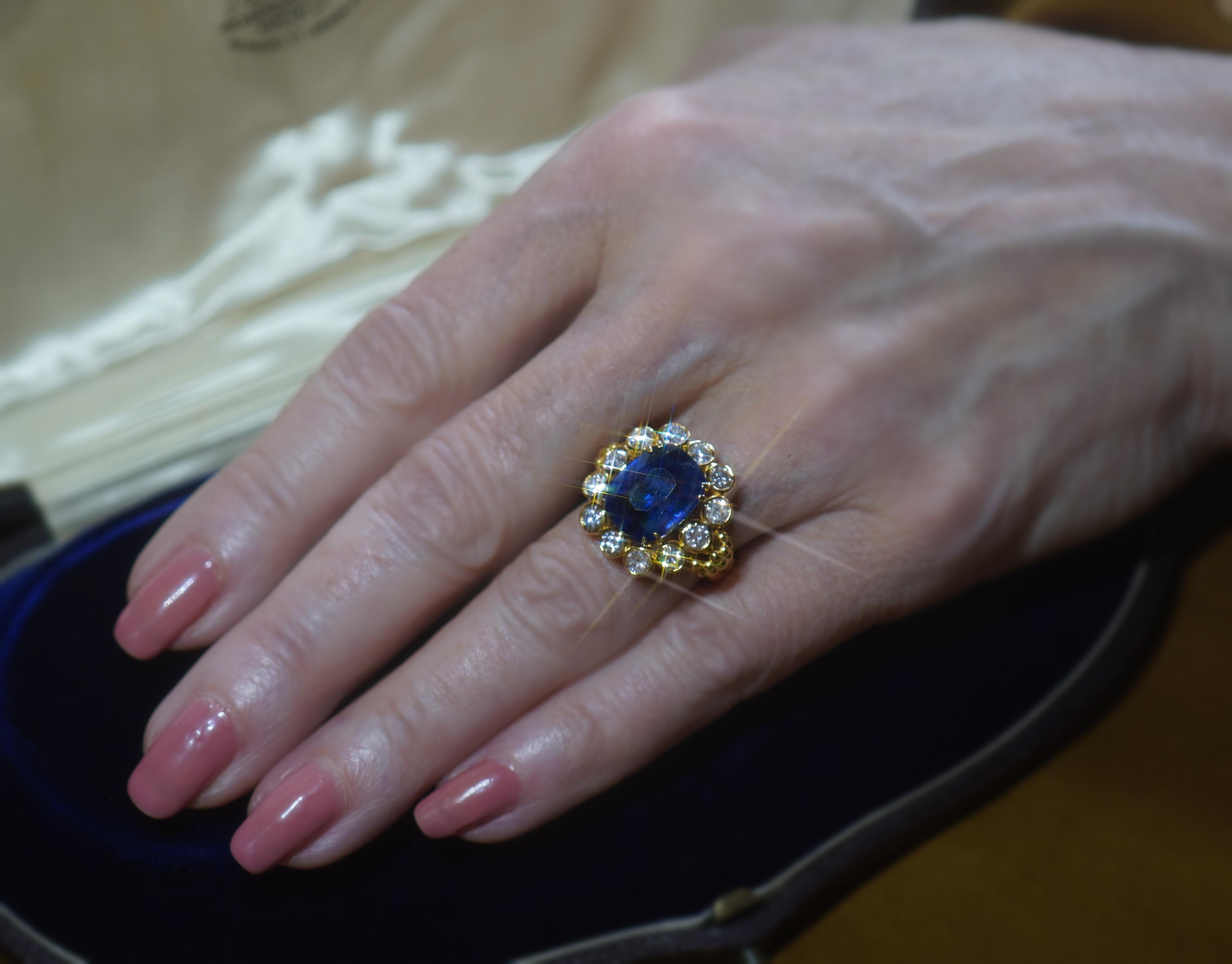 GIA 18K Blue Sapphire Diamond Ring 12.04 TCW Unheated Ceylon Gold For Sale 4