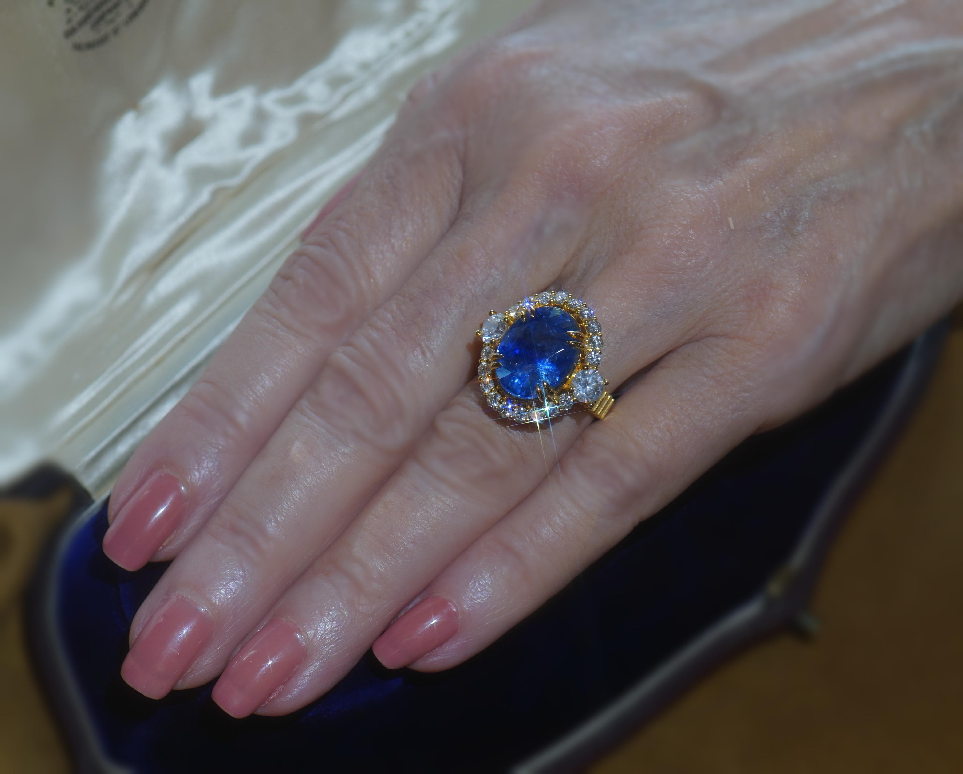 GIA 18K Blauer Saphir Diamantring Unerhitzter Ceylon Gold Vintage Großer 17,52 Karat (Kissenschliff)