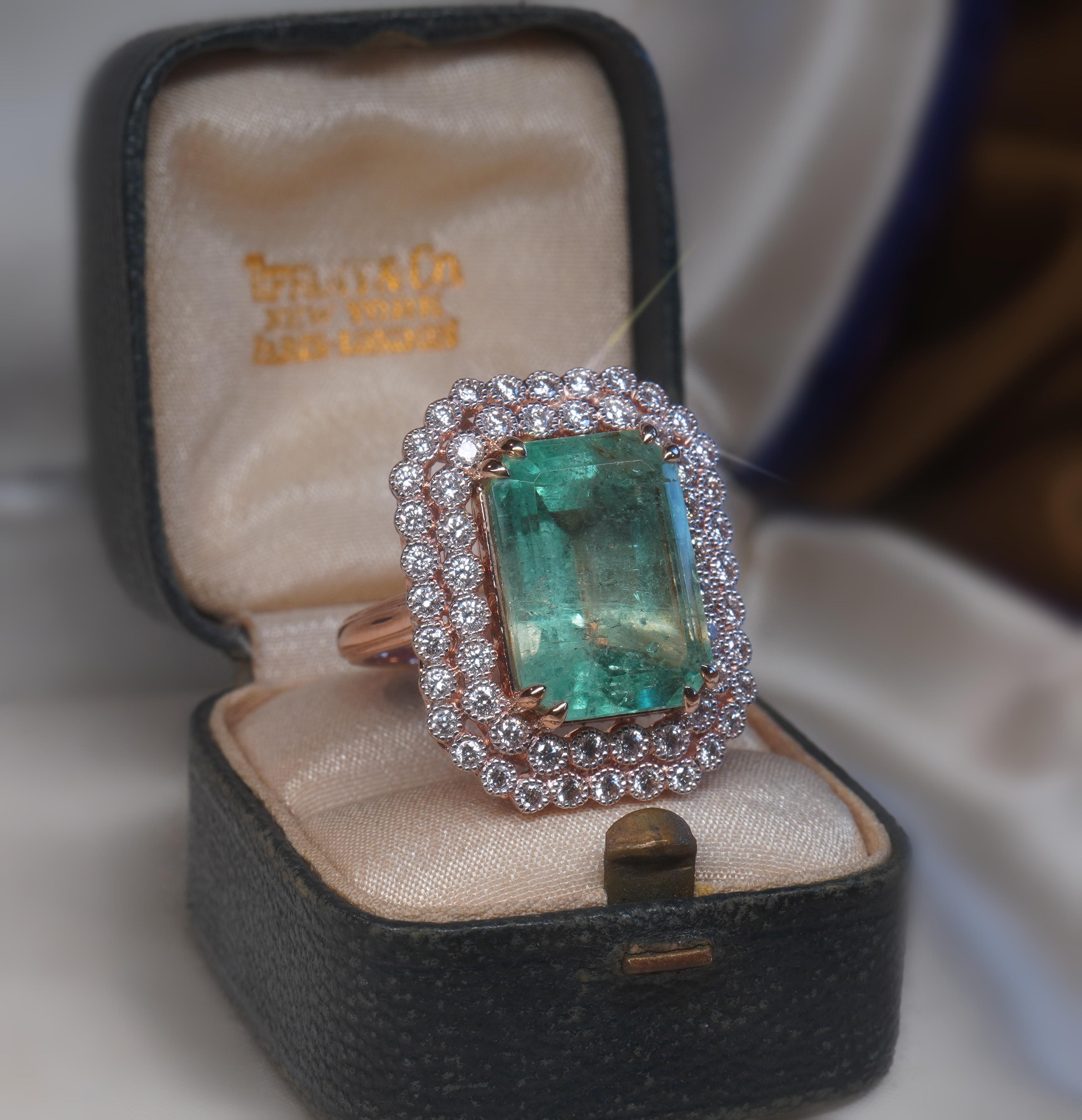 GIA 18K Tiffany & Co. Green Emerald Diamond Ring Certified Huge Gold 12.16 Cts! For Sale 3