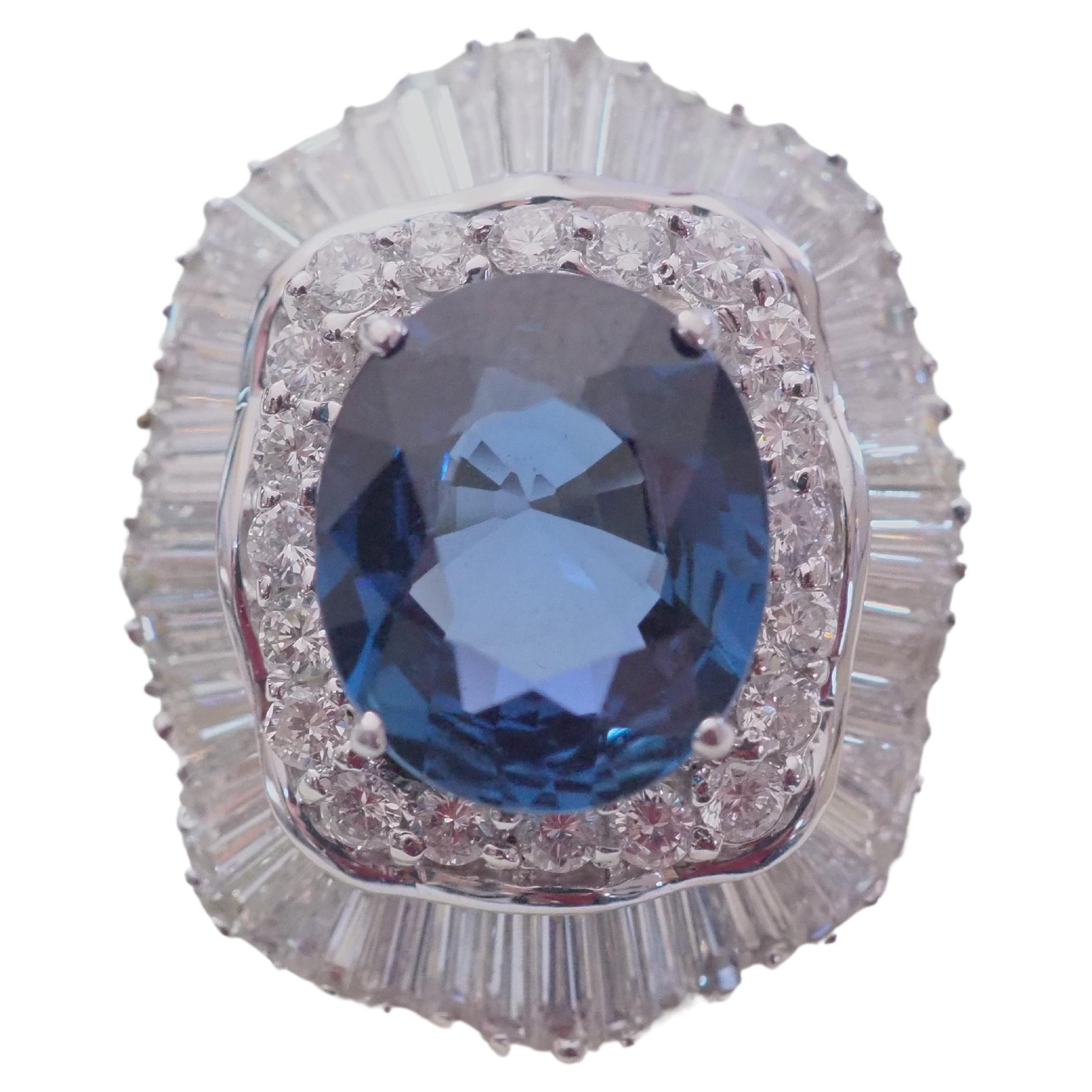 GIA Bague Ballerina en or blanc 18 carats 7,04 ct de saphir bleu et 3,37 ct de diamant en vente