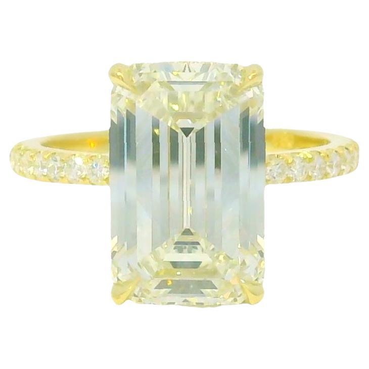 GIA 18k Gelbgold Natural 5,71 Karat Smaragdschliff Diamant Verlobungsring