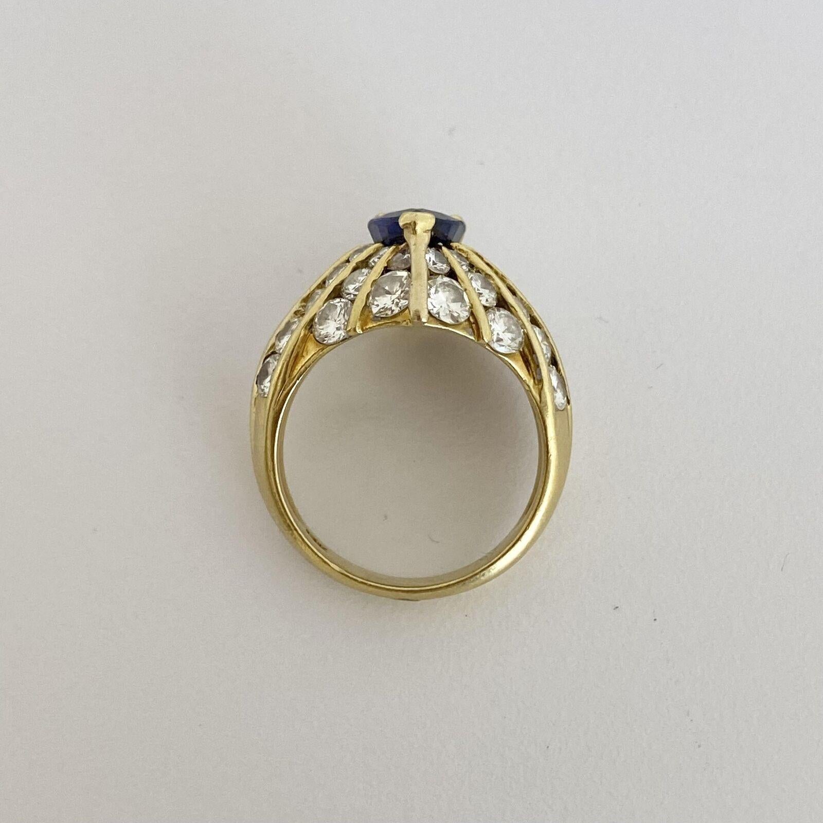 GIA 18K Yellow Gold Pear Shape BLUE SAPPHIRE DIAMOND Ring In Excellent Condition For Sale In Los Angeles, CA