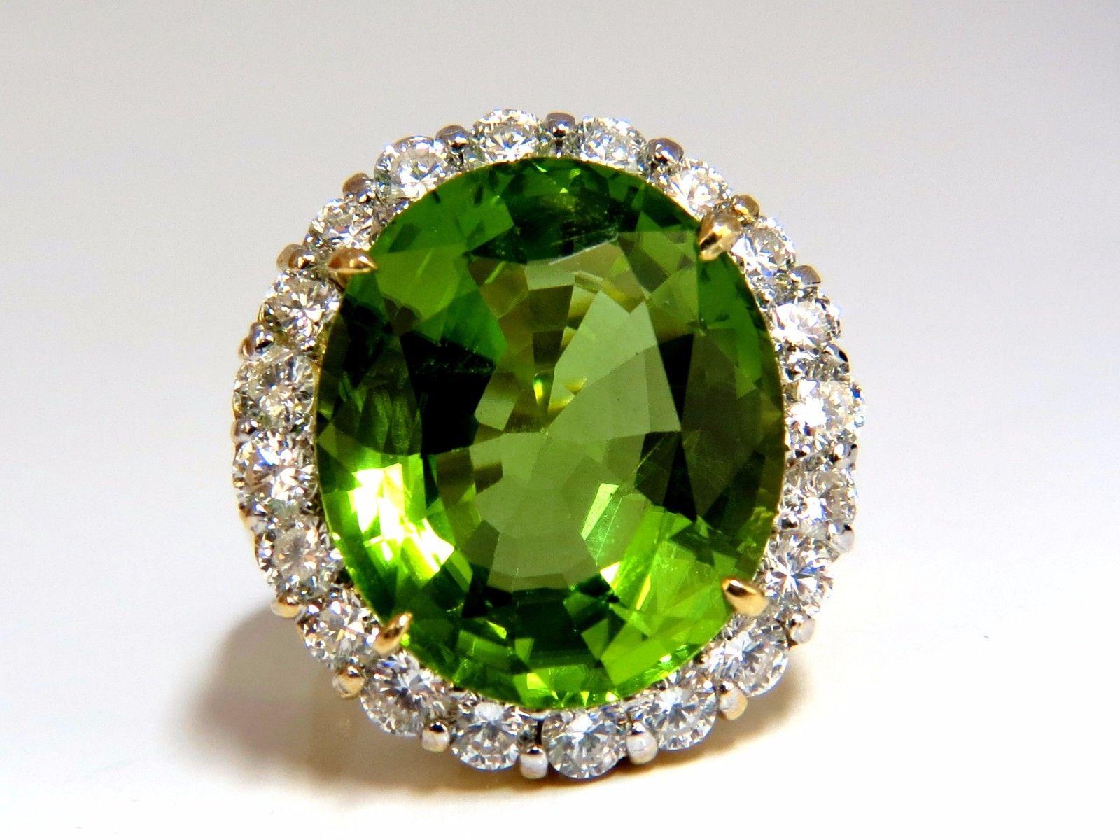 GIA 19.89 Carat Natural Vivid Green Oval Peridot Diamond Ring Halo 18 Karat 2