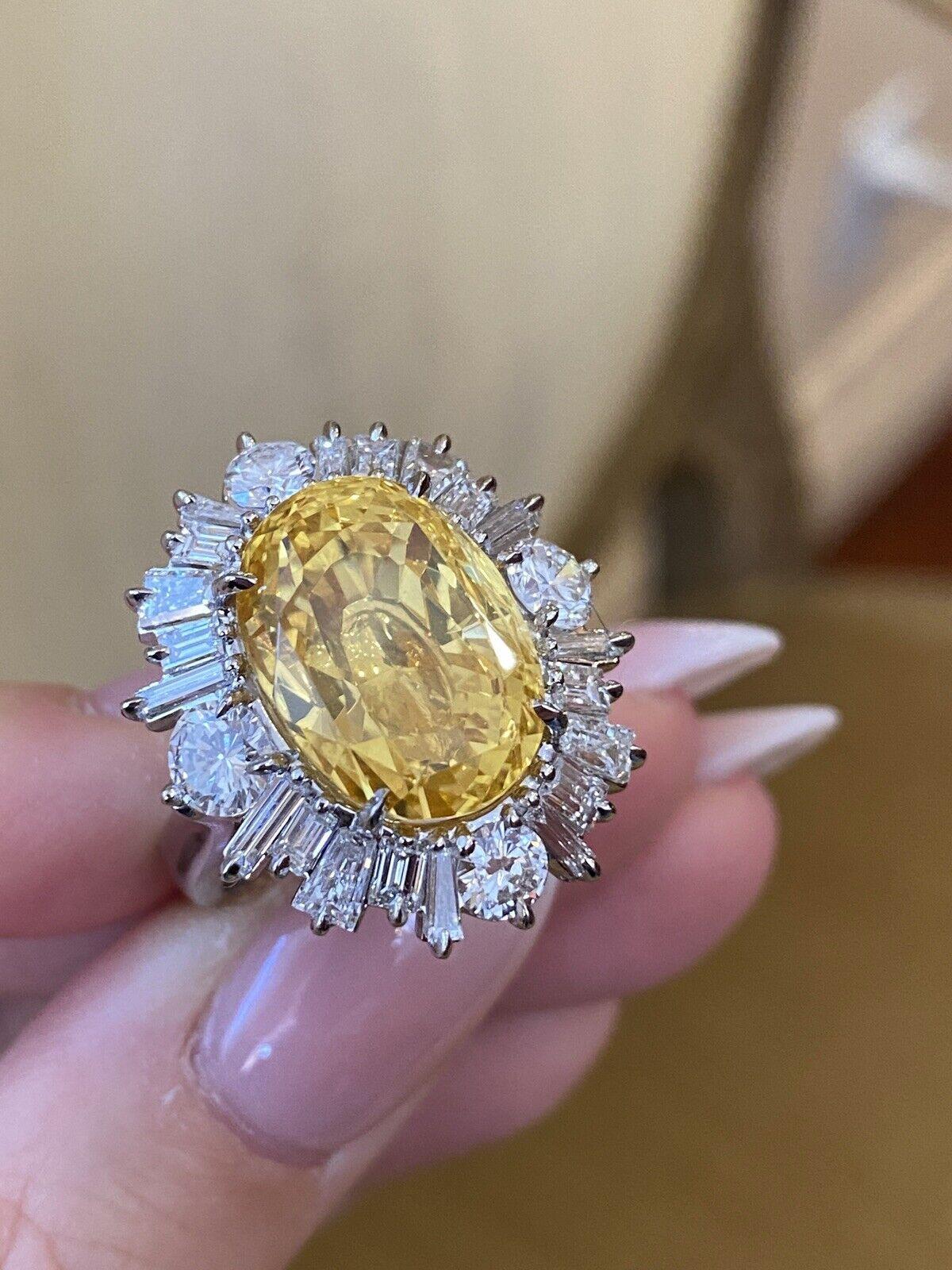 GIA 19.89 Carat Unheated Yellow Sapphire and Diamond Ring in Platinum In Excellent Condition For Sale In La Jolla, CA