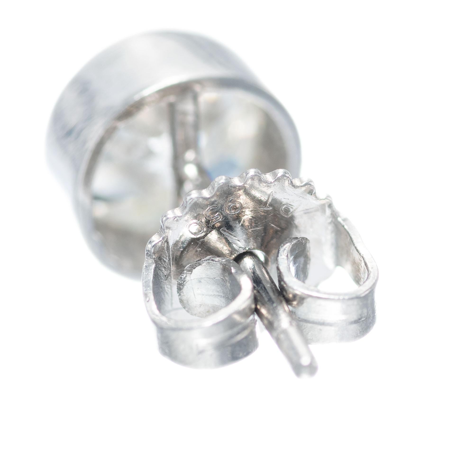 Clous d'oreilles en platine avec diamants taille brillant taille vieille mine de 1,99 carat certifiés GIA en vente 1