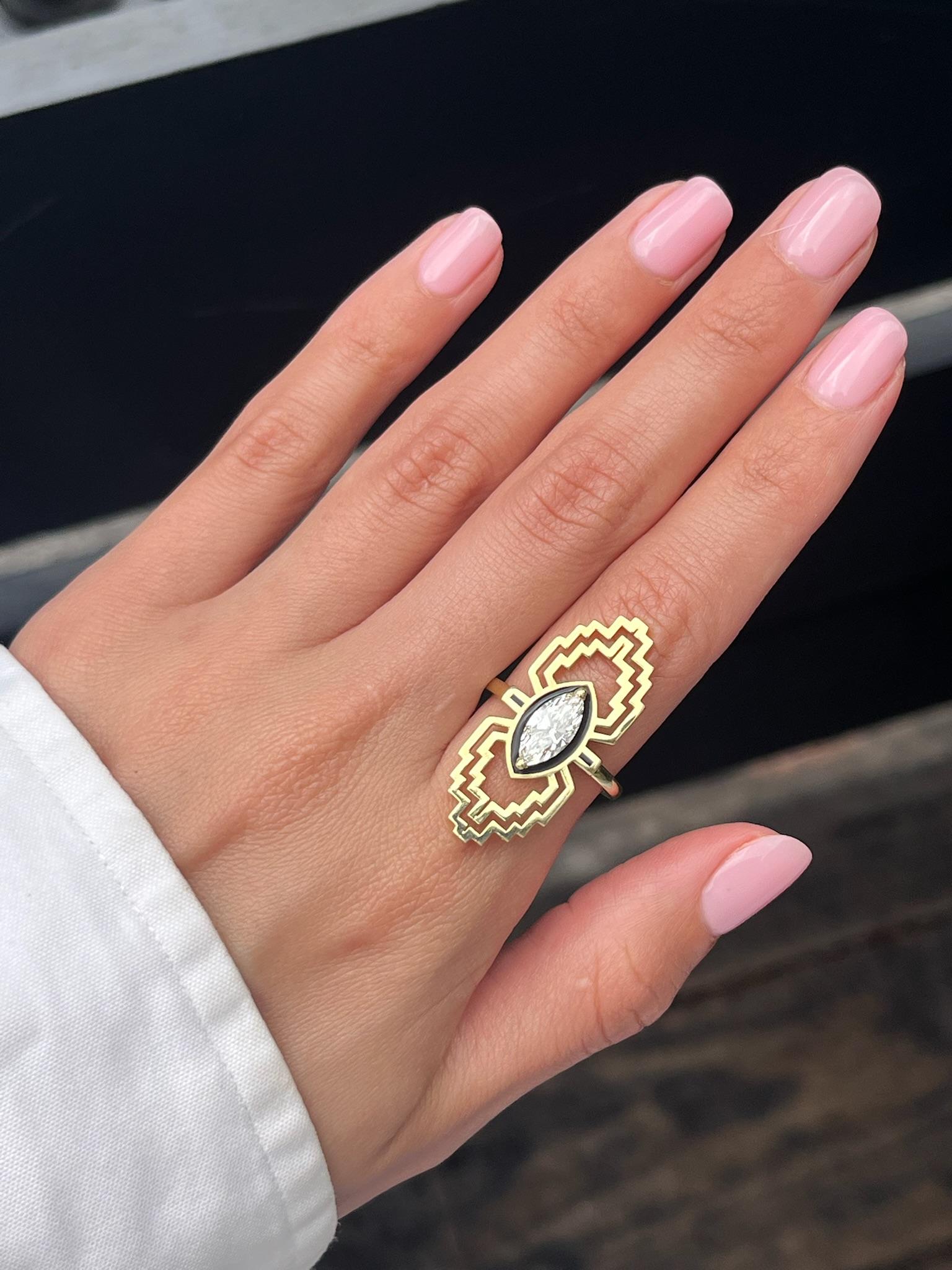 En vente :  GIA Bague ancienne en diamant taillé en marquise de 1ct avec émail noir 4