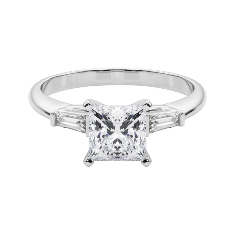 GIA Bague à diamant en or blanc 18K de 1ct Princesse à trois pierres Baguette effilée