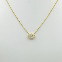 GIA 2 Karat Oval Weißer Diamant-Lünette-Anhänger-Halskette aus 18 Karat Gelbgold
