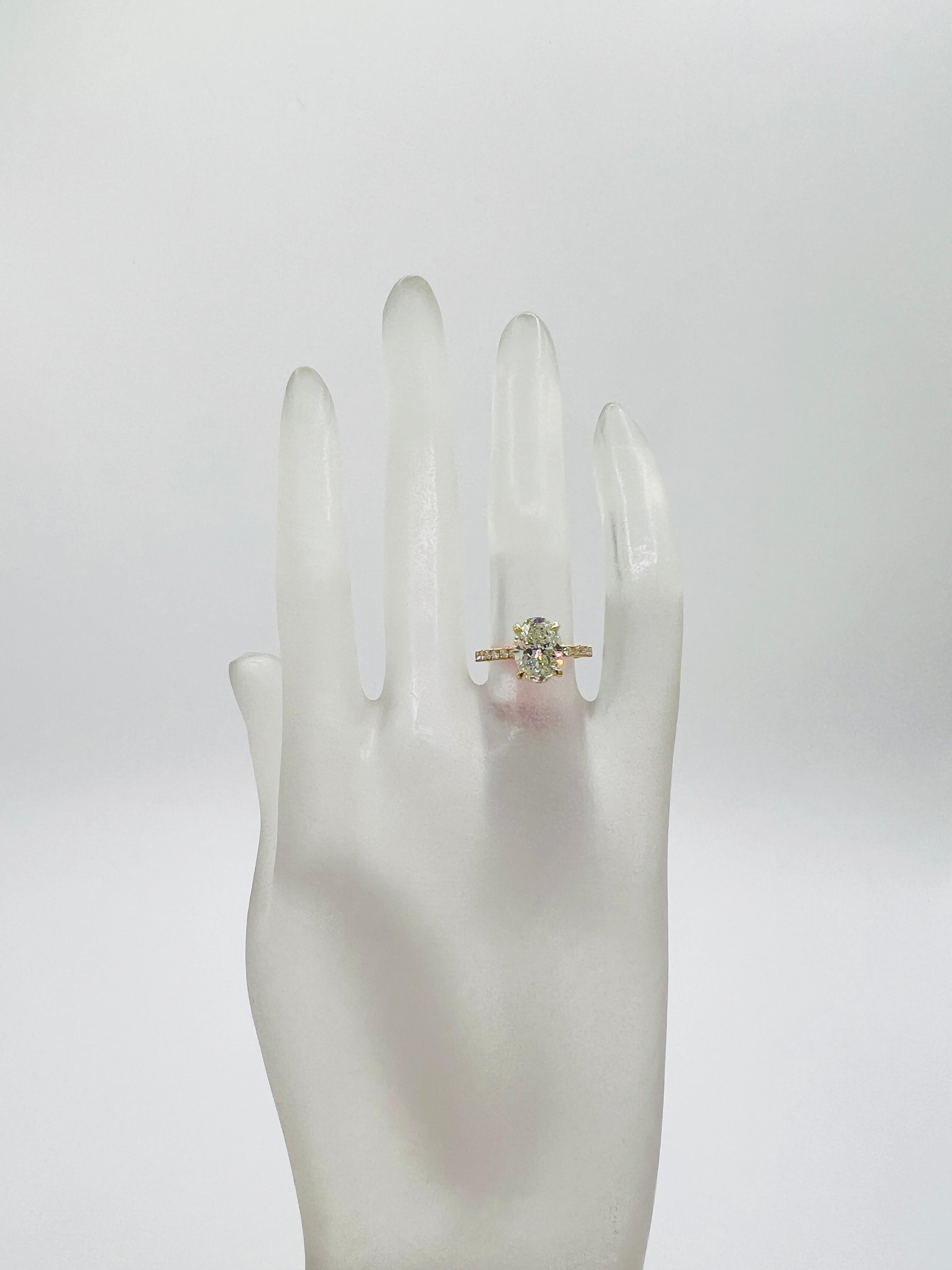Oval Cut GIA 2 Carat White Diamond Oval Ring in 18K Yellow Gold For Sale