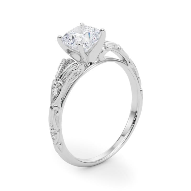 GIA 2.00ct Cushion Vintage 3-Stone Heart & Vine  Anello con diamante in vendita 1