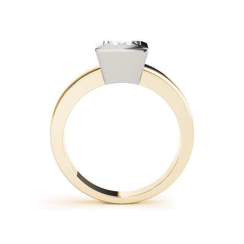 GIA 2.00ct Princess Modern Bezel Solitaire Wide Band Yellow Gold Diamond Ring In New Condition For Sale In New York, NY