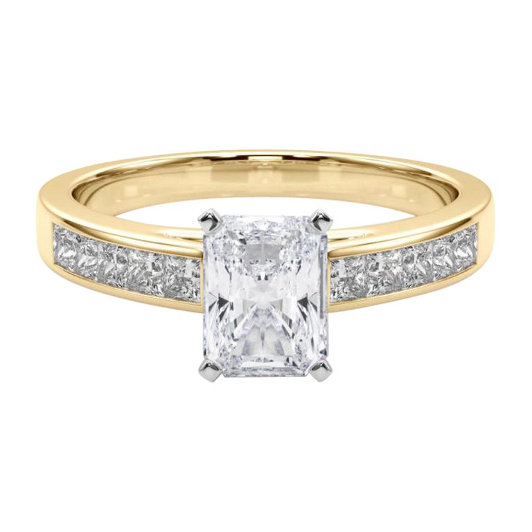 GIA 2.00ct Radiant Princess Channel Solitaire Center Yellow Gold Diamond Ring en vente
