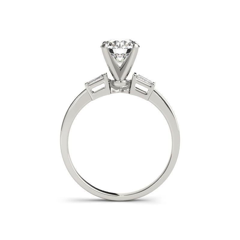 Taille ronde GIA 2.00ct Round 3-Stone Solitaire & Baguette  Bague en diamant en vente