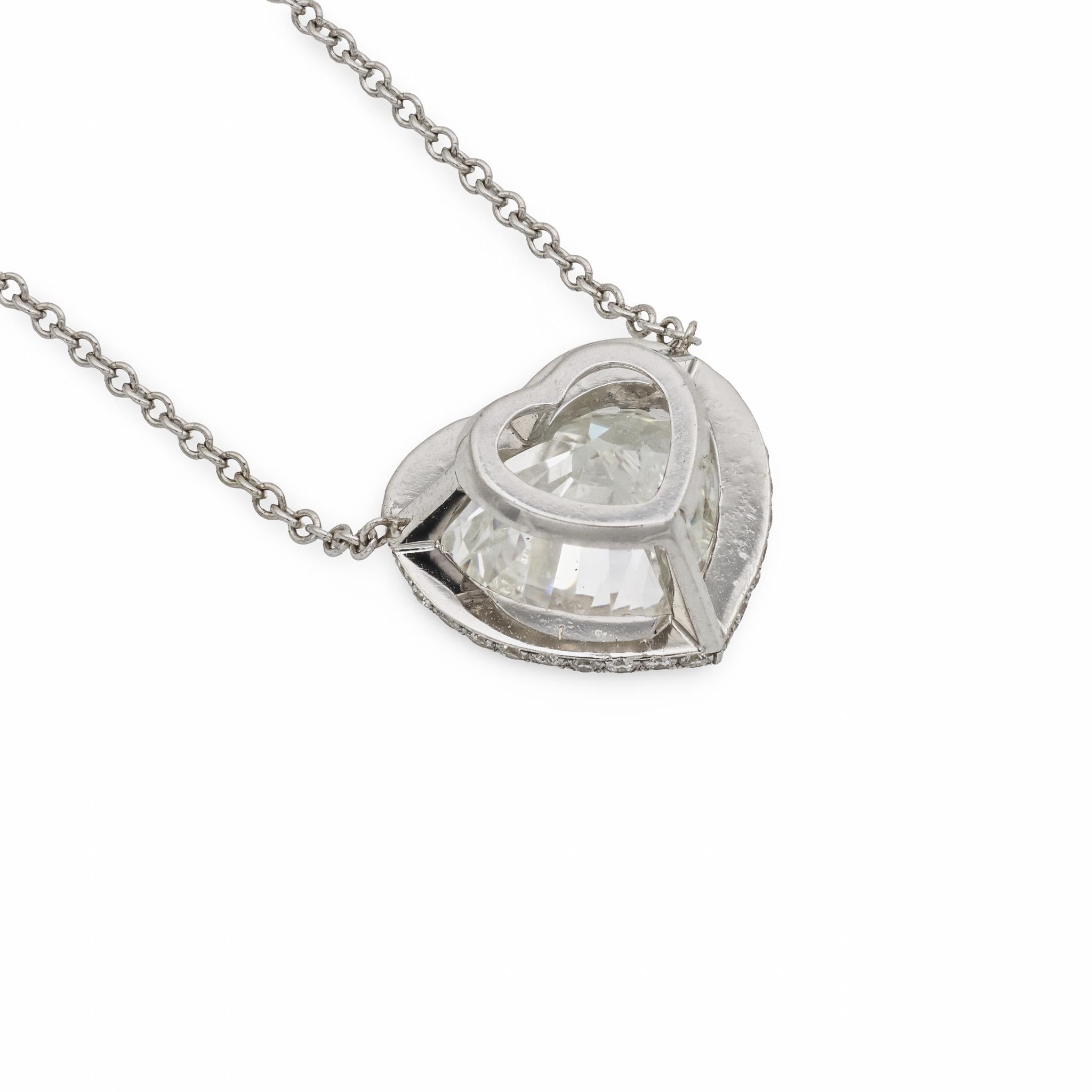 Contemporain GIA Collier en or blanc 18 carats avec diamant en forme de cœur de 2,01 carats en vente