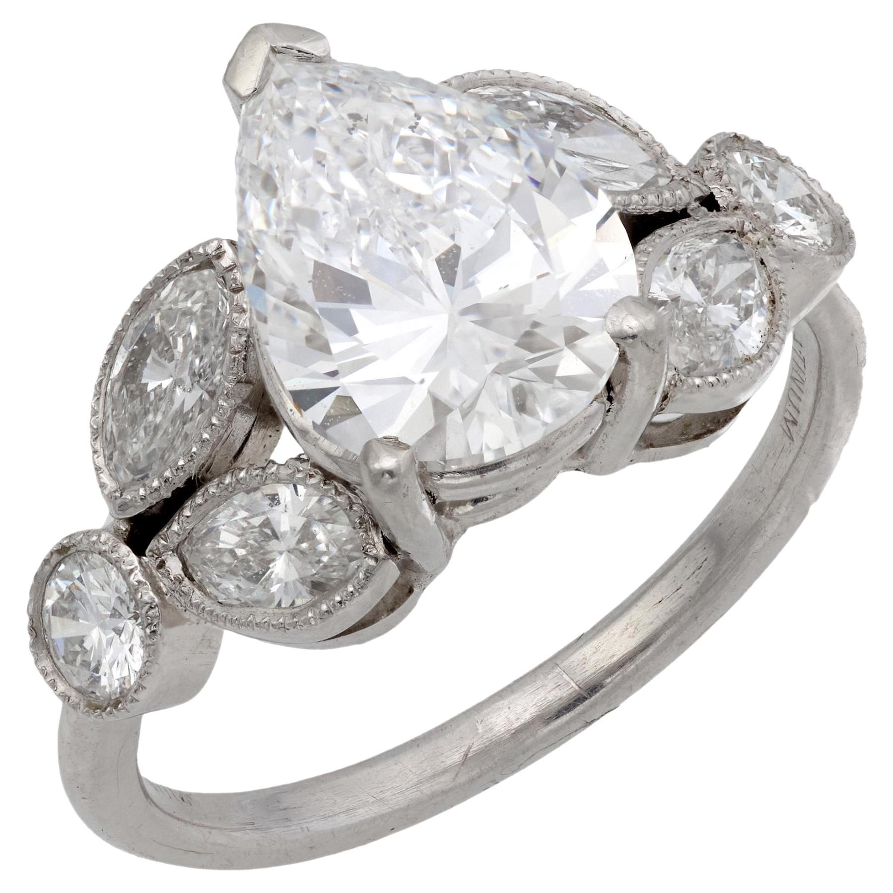 GIA Anello di fidanzamento in platino con diamante a forma di pera da 2.01 carati