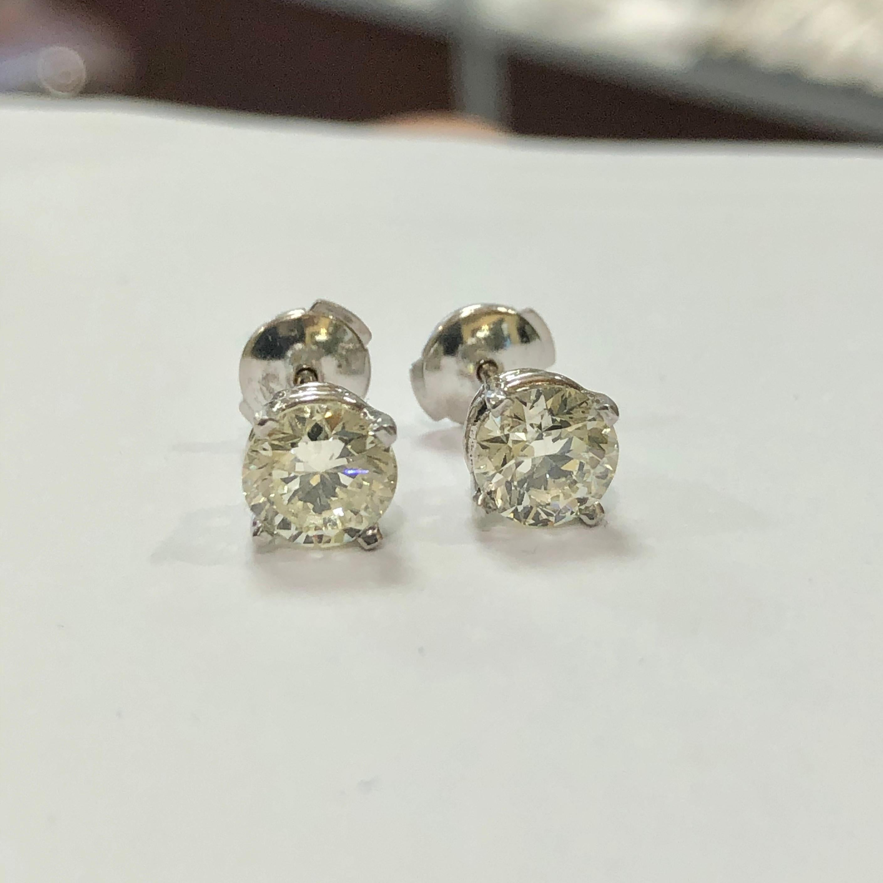 GIA 2.01 Carat Round Brilliant Cut Diamond Stud Earrings For Sale 3