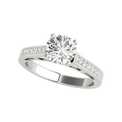 GIA 2.01 Carat Round & Princess Channel Solitaire  Bague en diamant