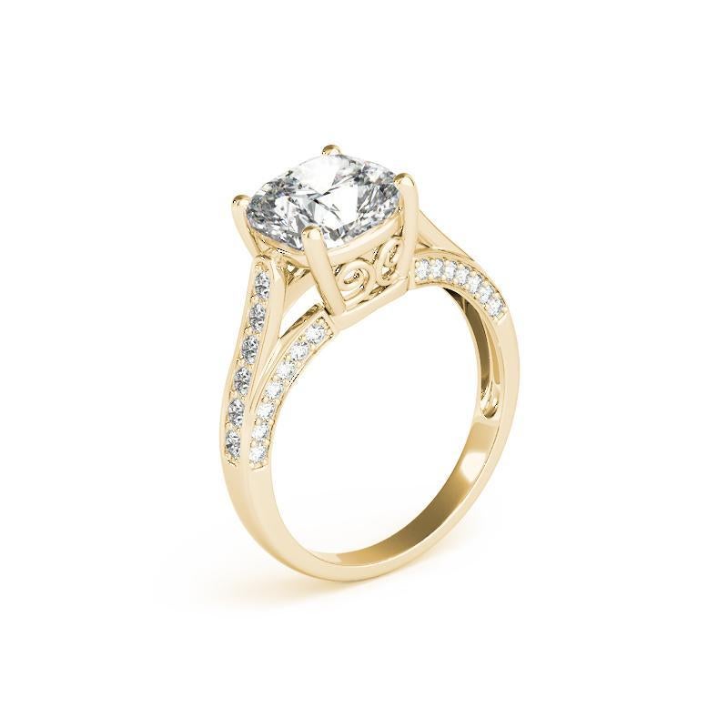 Donna GIA 2.01ct Anello con diamanti a cuscino e nastro Pave per cattedrale in oro giallo in vendita