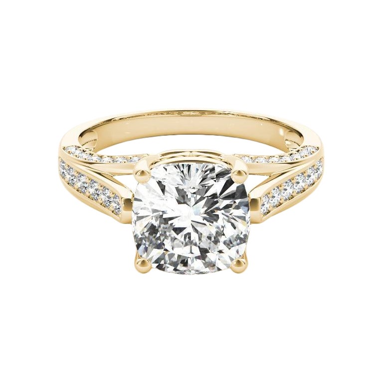 GIA 2.01ct Anello con diamanti a cuscino e nastro Pave per cattedrale in oro giallo