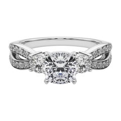 GIA Anello con diamanti in oro bianco 18 carati con tre pietre a cuscino e gambo diviso in due
