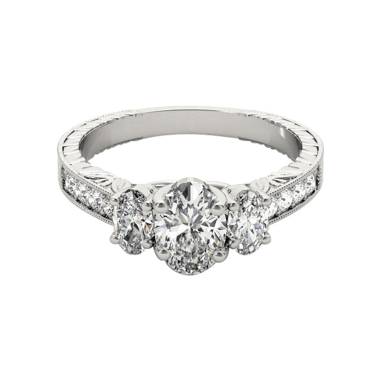 GIA Anello con diamante ovale a tre pietre inciso su canale in oro bianco 18 carati da 2,01 ct.