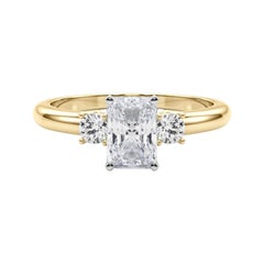 GIA 2,01ct Radiant 3-Stone Past, Present & Future Anello con diamanti in oro giallo 18K