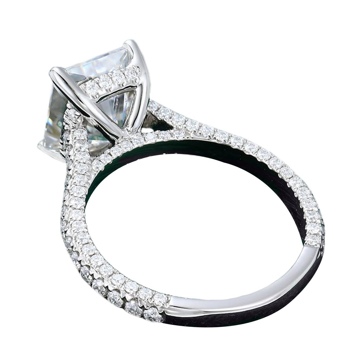 Taille radiant GIA 2.01ct Radiant Cut Natural Pave Diamond Engagement Ring 18K White Gold en vente