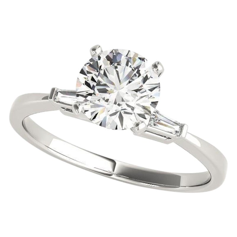 GIA Anello con diamanti tondi a 3 pietre solitarie e baguette in oro bianco 18 carati da 2,01 ct.