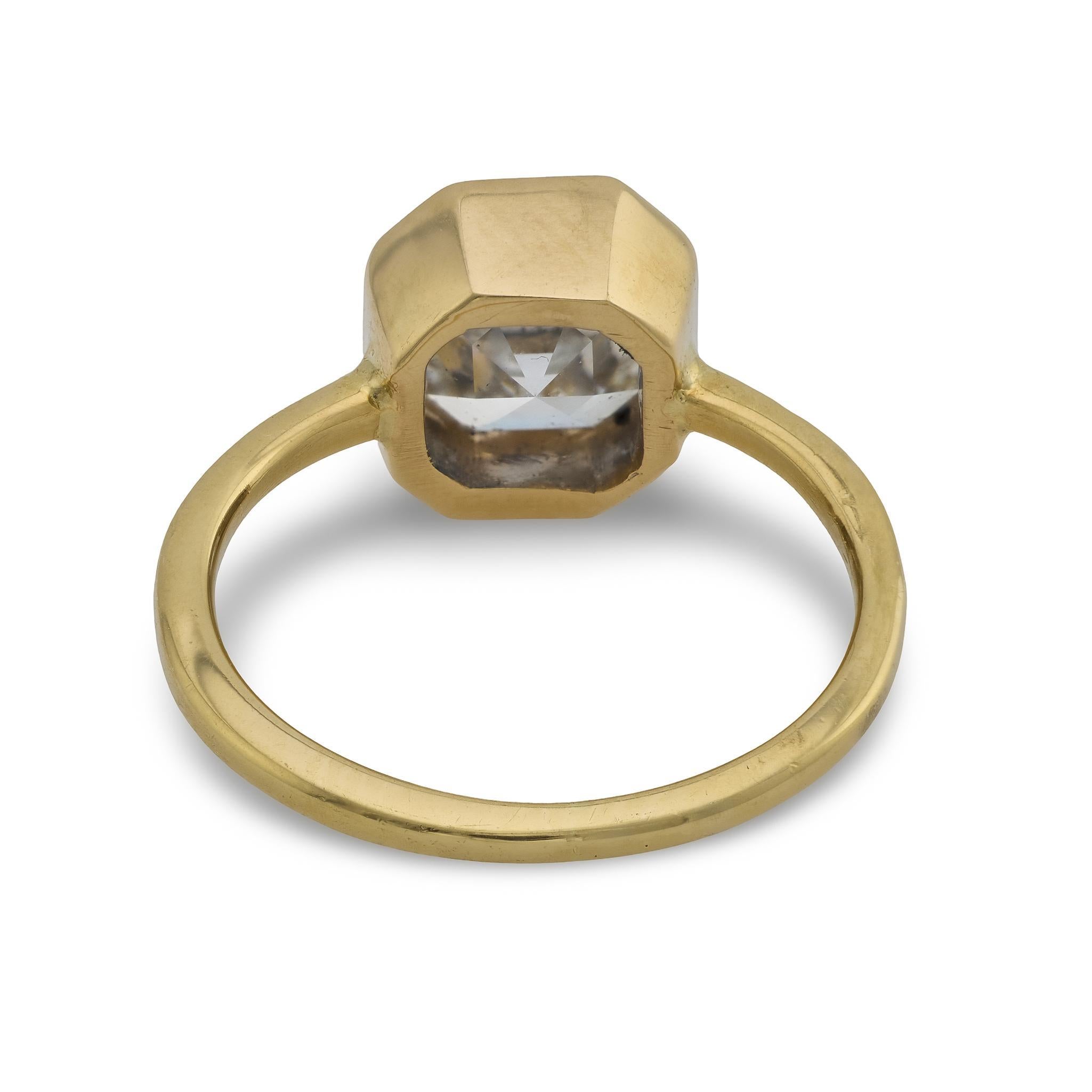 GIA Anello di fidanzamento con castone in oro giallo 18k con diamante quadrato taglio smeraldo da 2,03 carati in vendita 1